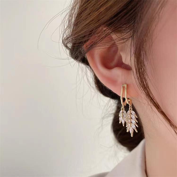 Women's Temperament All-match Sterling Silver Ear Pins